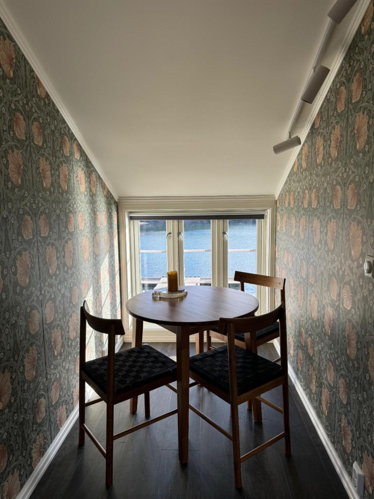 Sakrisoy Rorbuer Hotel Reine Luaran gambar