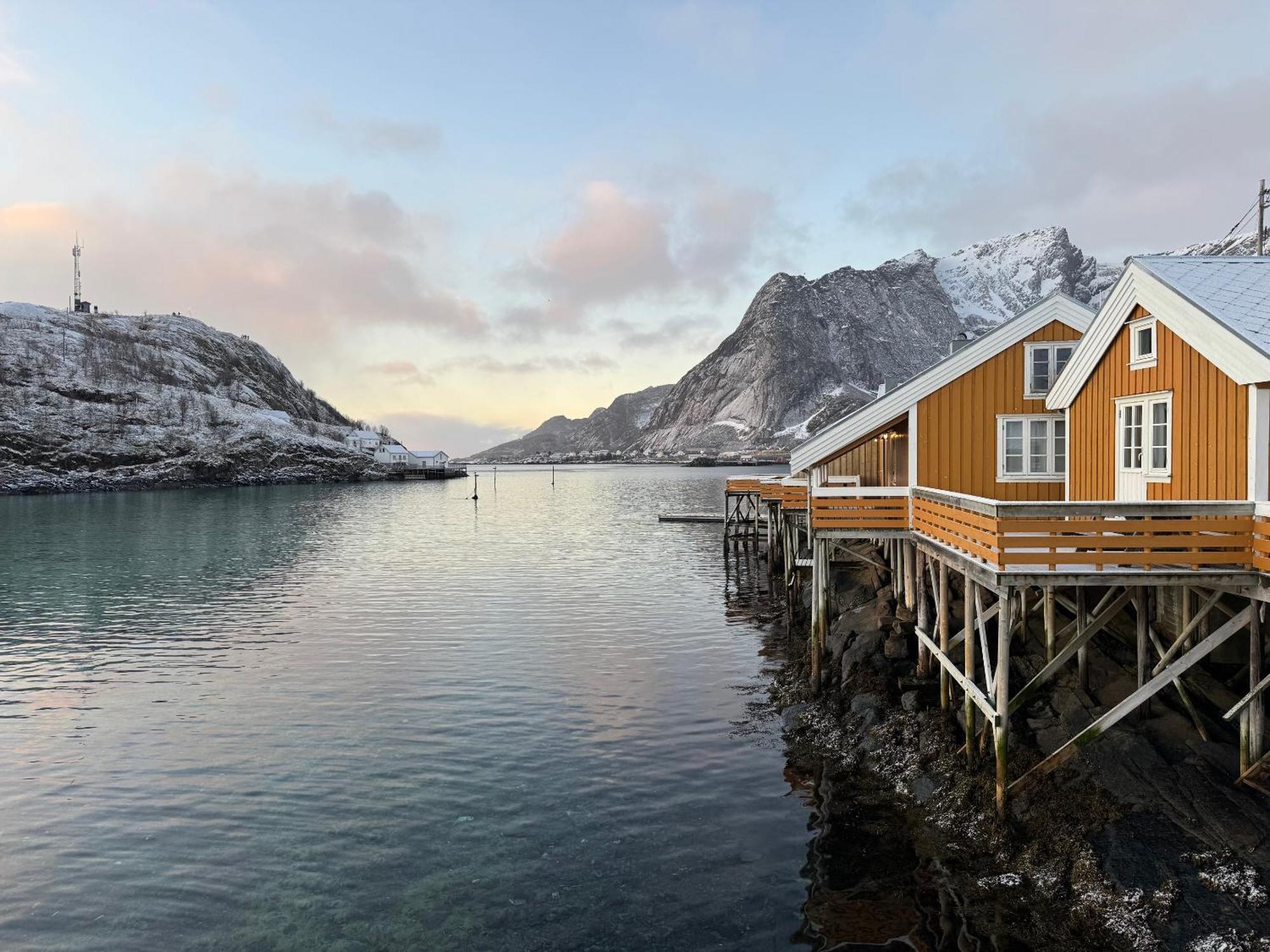 Sakrisoy Rorbuer Hotel Reine Luaran gambar